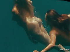 KiloVideos presents: Kelly brook & jessica szohr nude & sexy - piranha - hd