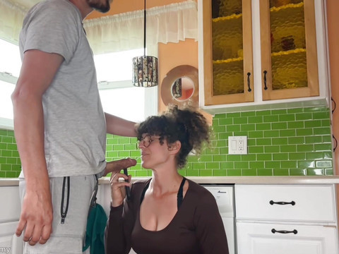 KiloVideos presents: Stepmom caught and continued on facetime
